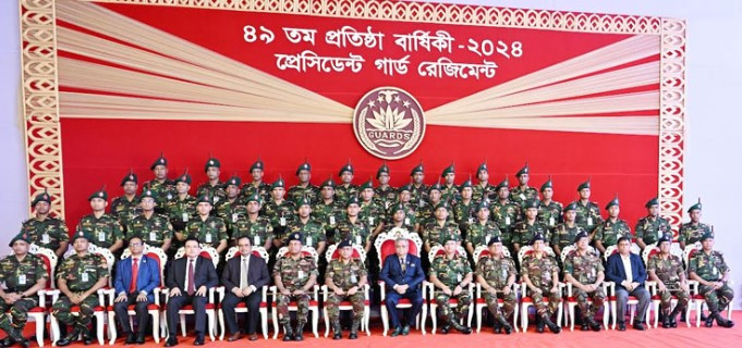 পিজিআরকে চেইন অব কমান্ডের প্রতি আস্থাশীল থাকতে হবে : রাষ্ট্রপতি